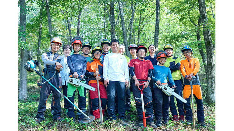 The Green Foresters team (CEO Shotaro Nakai in the center)